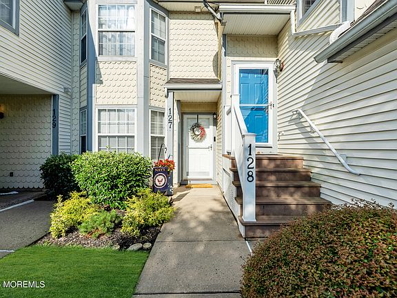 2nd image of 127 Evergreen Court