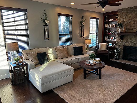 2nd image of 3533 New Town Lake Dr