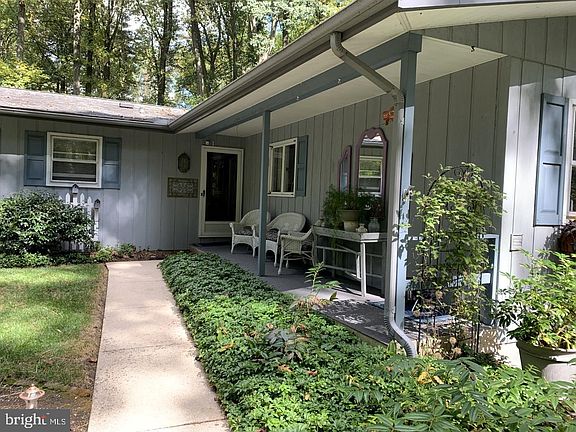 4th image of 3115 Woolsey Dr
