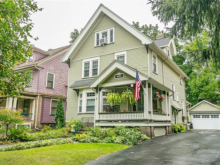 9 Beverly St — Photo 1