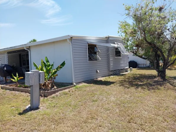 15775 Blue Skies Dr #122, North Fort Myers, FL 33917