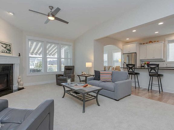 3rd image of 5603 Stony View Dr NE #19
