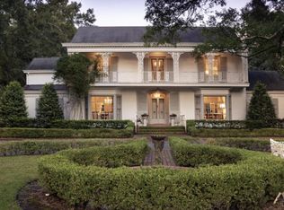 2907 S Memorial Dr, Greenville, NC 27834