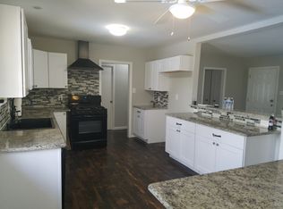 840 Dora St, Bedford, TX 76022