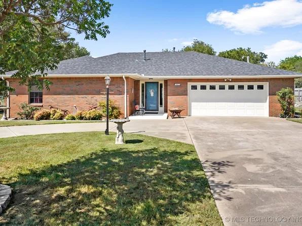 14815 E Latimer St, Tulsa, OK 74116