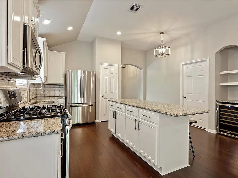 2362 Keegan Hollow Ln — Photo 5