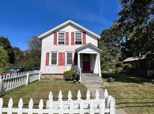 93 Maple St, Greenfield, MA 01301