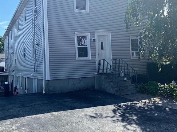 Side entrance to Unit 1