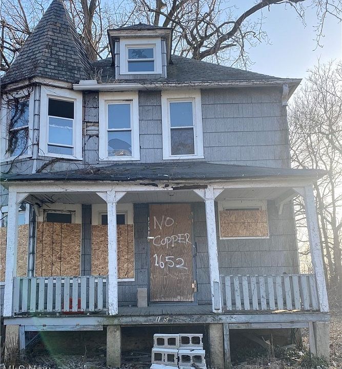 1st image of 1652 Elsinore Ave
