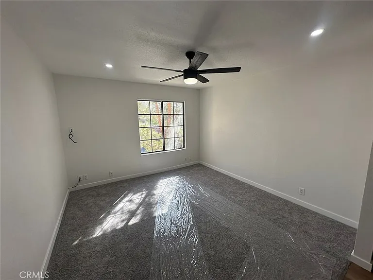 2554 Olive Dr #34 — Photo 19