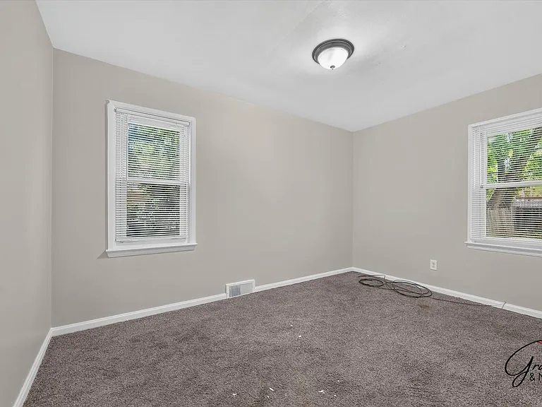 10010 Bramell Franklin D Roosevelt — Photo 17