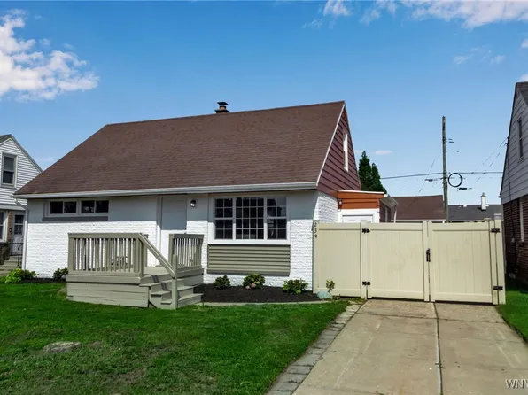 239 N Pleasant Pkwy, Cheektowaga, NY 14206