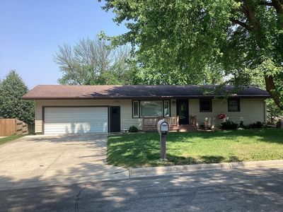 1113 Rosehill Dr, Albert Lea, MN, 56007