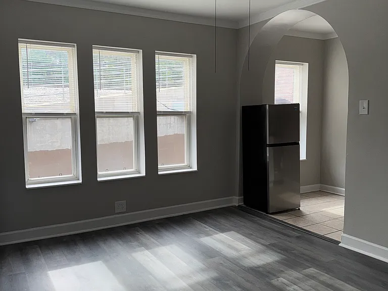 6818-2 N Wayne Ave #111 — Photo 4