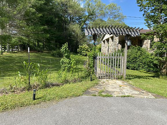 4th image of 101 Dandy Rd