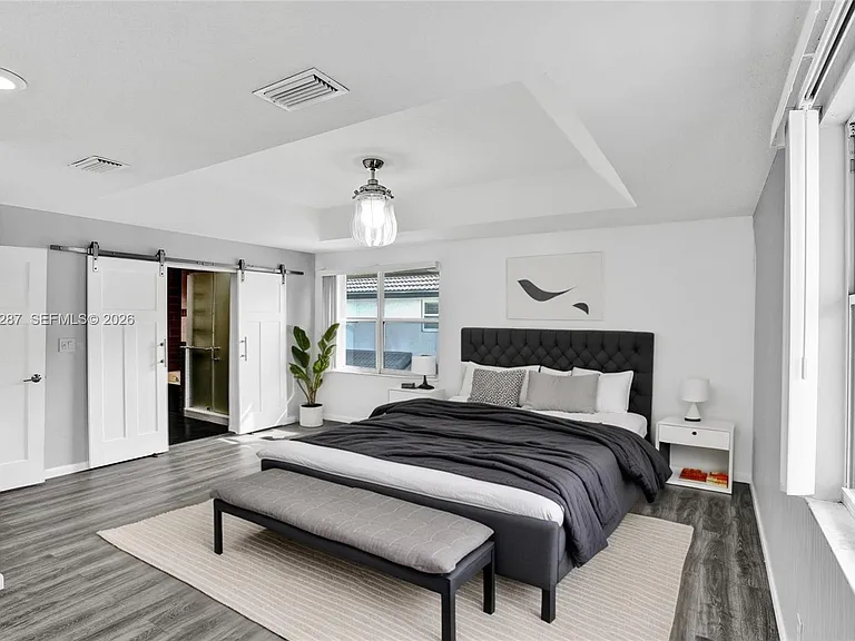 740 Cypress Pointe Dr E — Photo 17