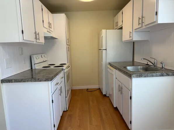 631 Israel Rd SW APT D, Tumwater, WA 98501