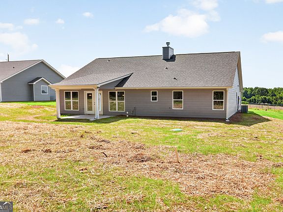 4th image of 174 Airport Rd #12