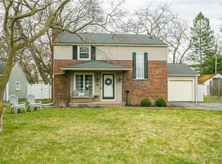 66 Keswick Rd, Rochester, NY 14609