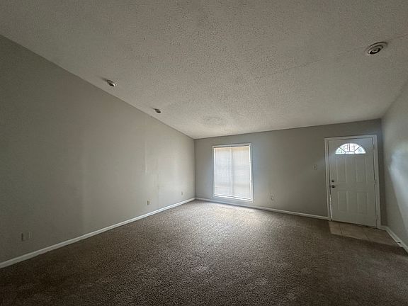 4th image of 3239 Drayton Woods Dr