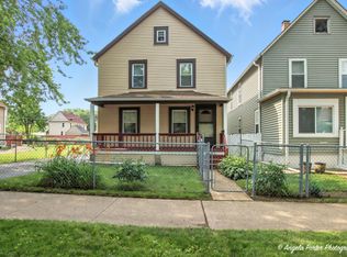 537 Cummings Ave, Waukegan, IL 60085
