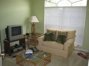5th image of 650 Darkwood Ave