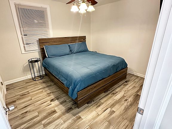 5th image of 3503 Leonidas St