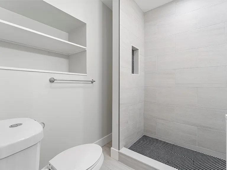 46 North St #4 — Photo 11