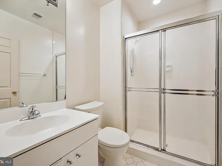 6 Goldleaf Ct — Photo 25