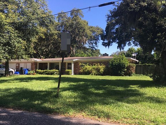 2nd image of 912 Eastwood Dr