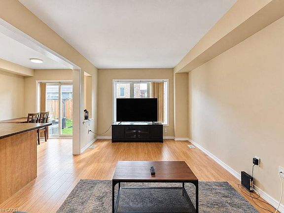 5th image of 173 Whitwell Way
