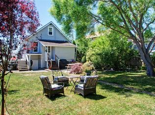 236 Crease Ave, Saanich, BC V8Z 1S9