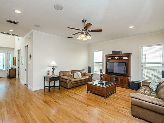 4th image of 4011 W Tacon St