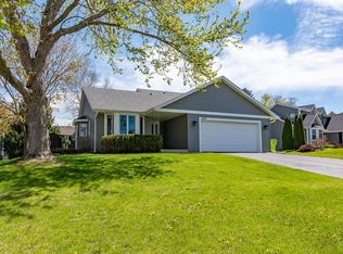 1030 Wellington Way, Hartland, WI 53029