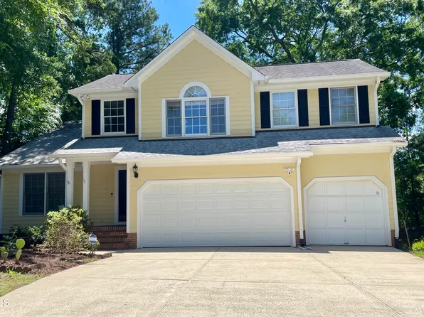102 Windhover Dr, Chapel Hill, NC 27514