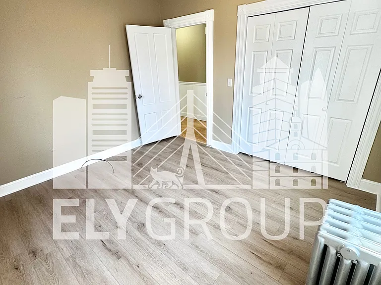 30 Spruce St #1 — Photo 8