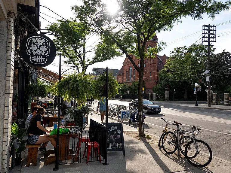 484 Spadina Ave — Photo 91