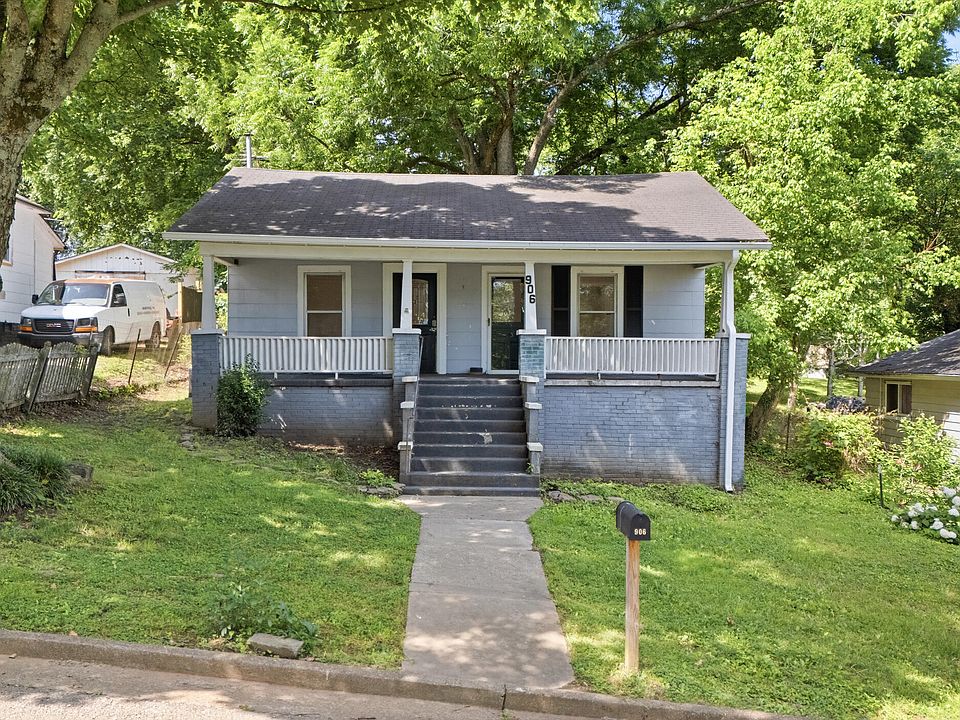 1st image of 906 N B St