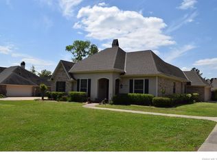 1832 Sparrow Rdg, Haughton, LA 71037