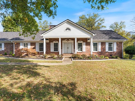 3rd image of 575 Joyce Cir