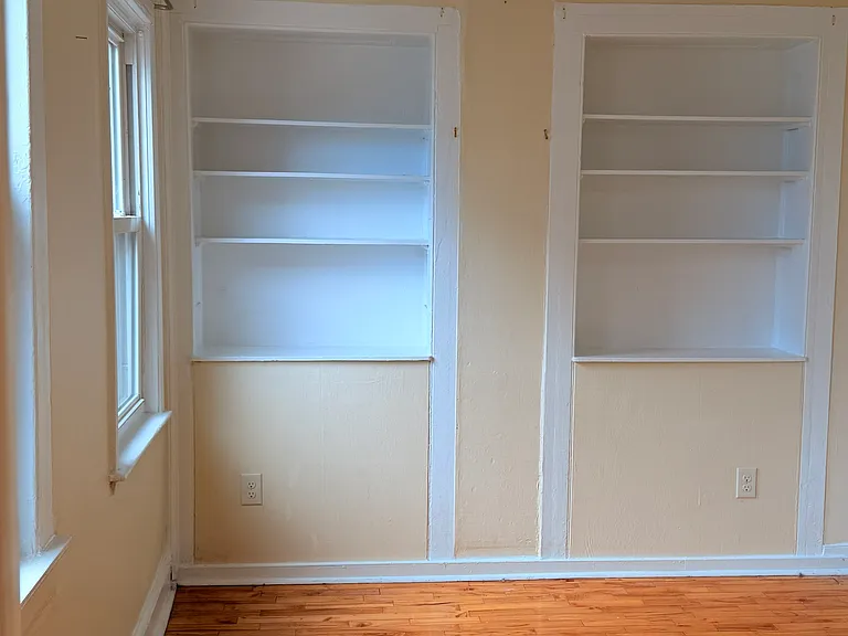 111 College St #3C — Photo 12
