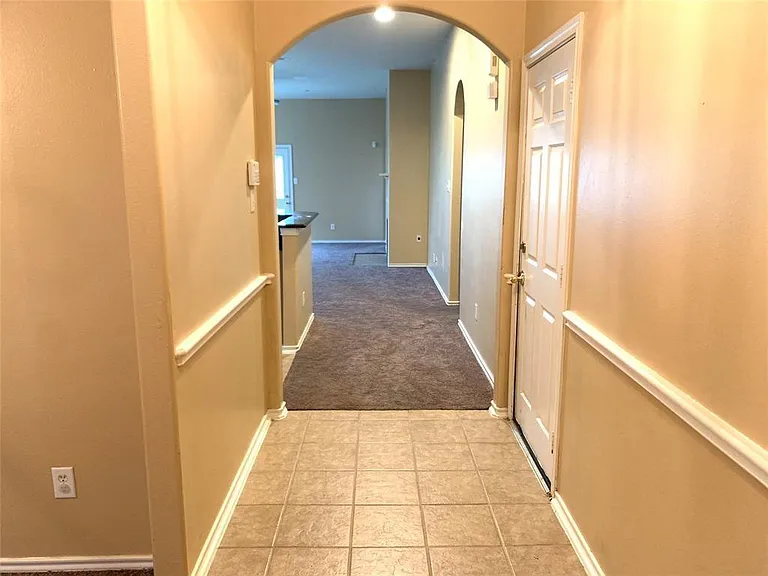 9119 Melody Park Ln — Photo 4
