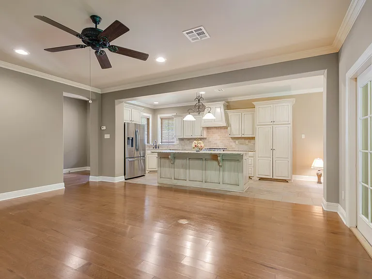 103 Ashville Ln — Photo 8