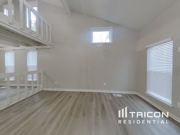 2nd image of 8606 Dogwood Ct