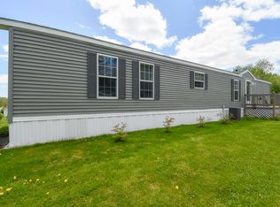 7 Lucien St, Sabattus, ME 04280