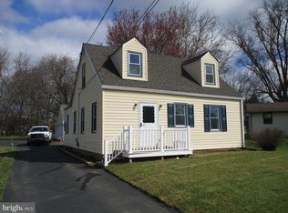 317 Old Porter Rd, Bear, DE 19701