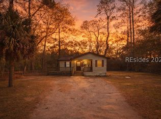1332 Sea Island Pkwy, Saint Helena Island, SC 29920