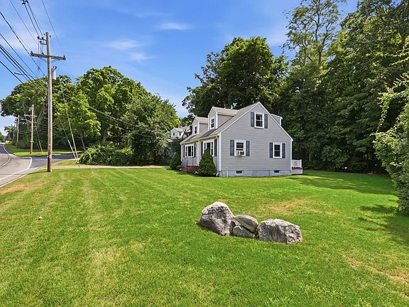 3rd image of 82 Central St
