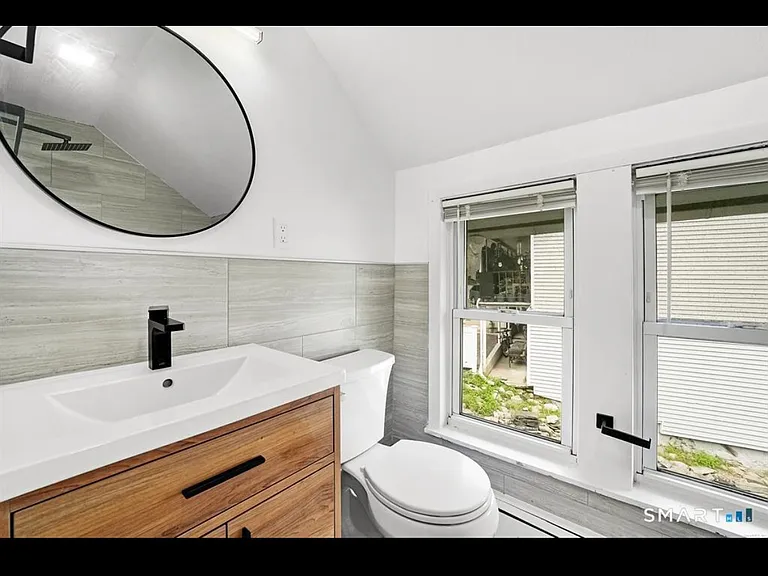 1787 Stratfield Rd #2 — Photo 19