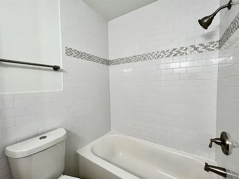 947 Grand Junction Dr — Photo 19